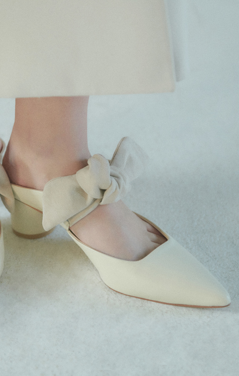 Knotted detail Mules
